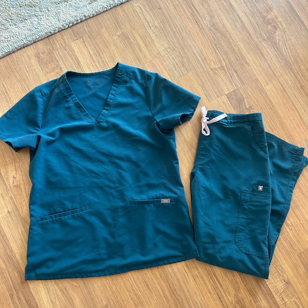 Figs teal scrub set size small